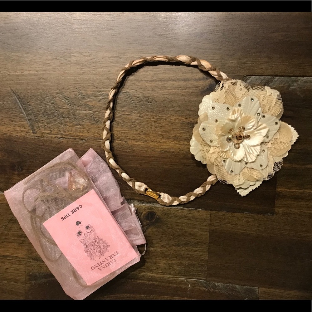 Tarina Tarantino Flower headband